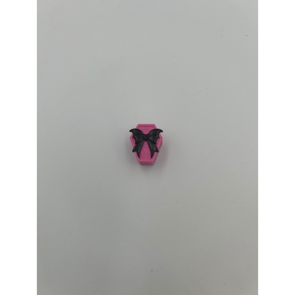 Monster High Scary Sweet Birthday Draculaura Coffin Gift Box w/ Jewelry